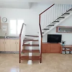 Acogedor Duplex Con Terraza Privada En Apartamento