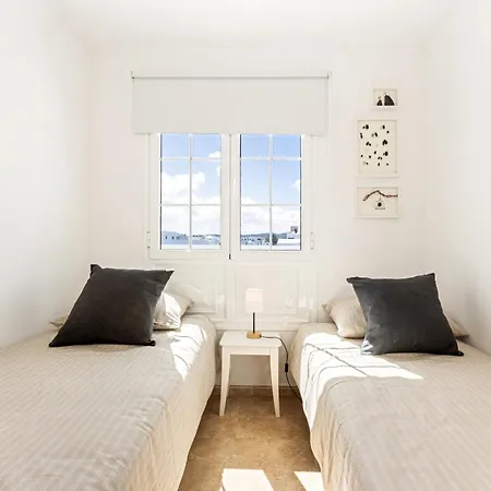 Acogedor Duplex Con Terraza Privada En Orzola Апартаменты *